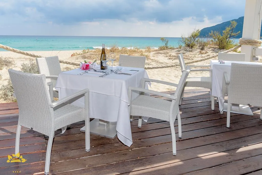 Hotel Garden Beach Castiadas 4*,